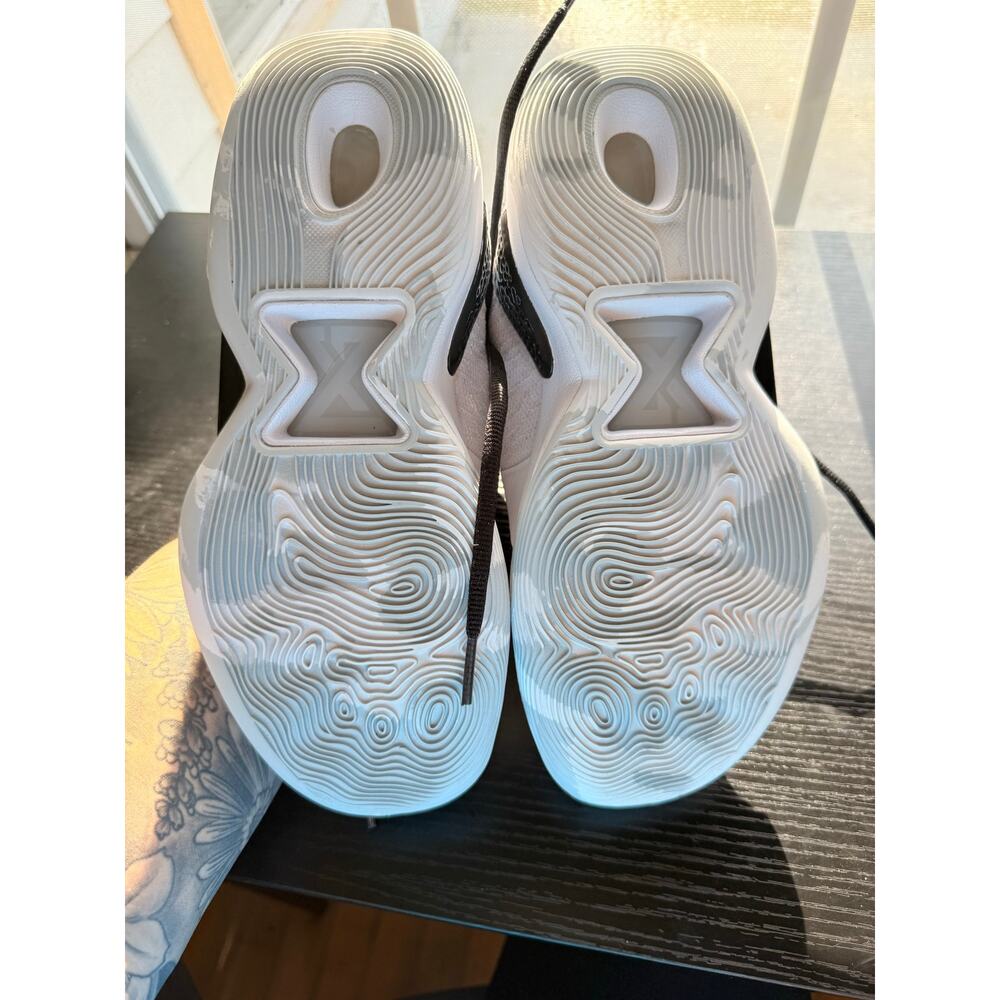 Nike PG 5 TB White Black Basketball Shoes Youth Size 6 / Women’s 7.5 Paul George - Picture 6 of 8